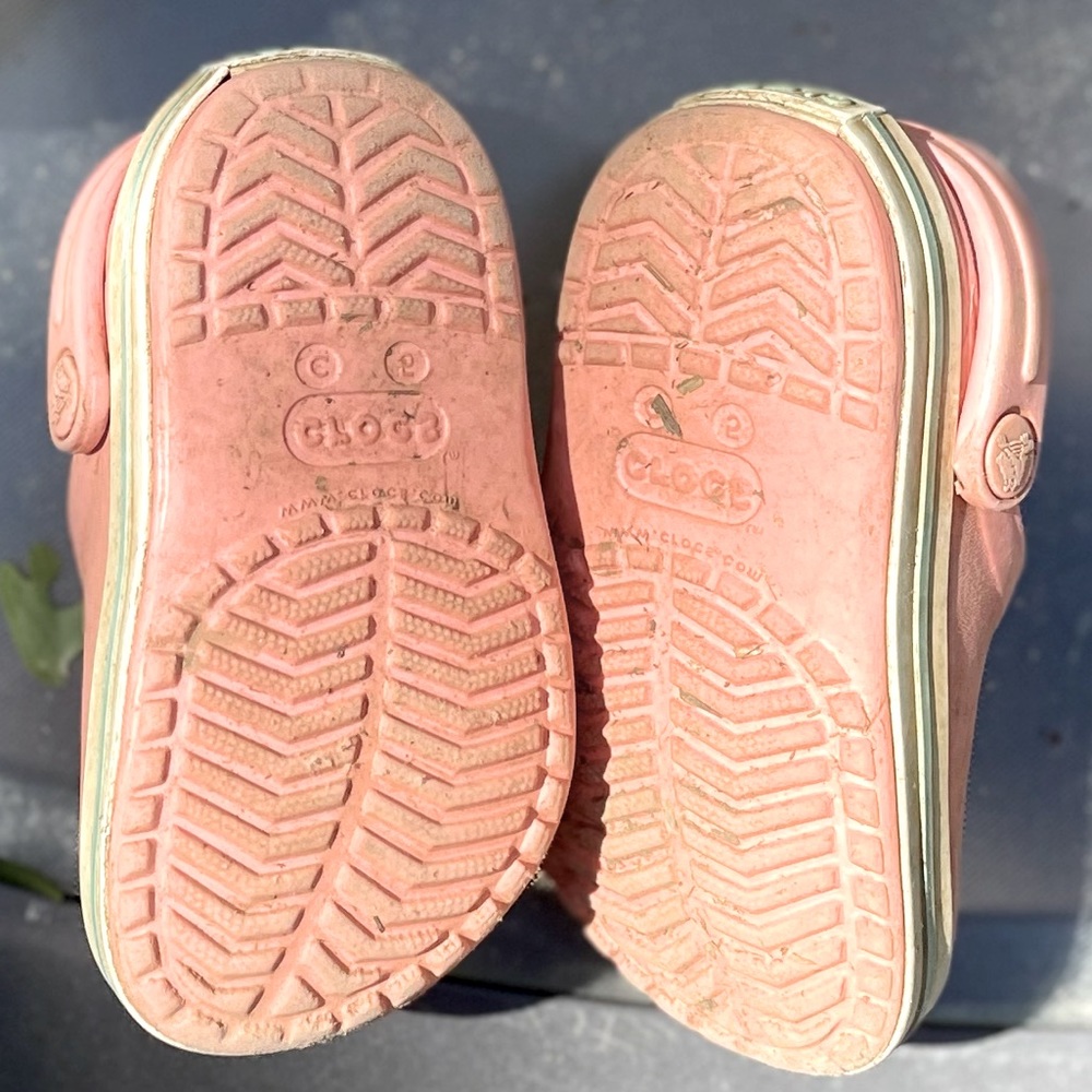Salmon Pink Crocs Size 5 (toddler)
